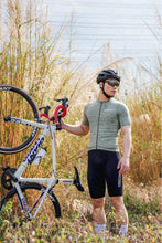 Load image into Gallery viewer, DAAREVIE Cycling Jersey knitted Seamless 2.0 Quick Dry
